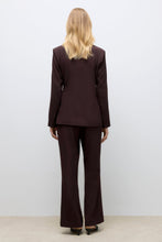 Carregar imagem no visualizador da galeria, Upama Tie Blazer - Chocolate Plum