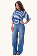 Load image into Gallery viewer, Pataya T-shirt - Blue/White