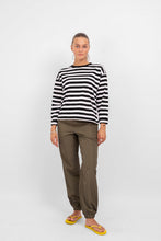 Load image into Gallery viewer, Nelli Long Sleeve Sweater - Black