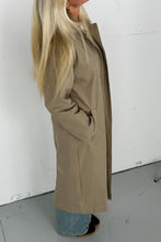 Afbeelding in Gallery-weergave laden, Harper Trench Coat - Sand