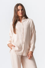 Carica l'immagine nel visualizzatore di Gallery, Mia Shirt - Beige