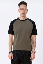 Load image into Gallery viewer, Basic raglan T-shirt - Black-Army