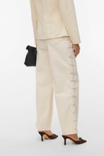 Load image into Gallery viewer, Rae Wide String Jeans - Ecru