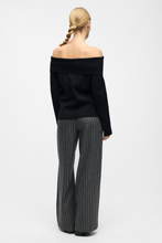 Carica l'immagine nel visualizzatore di Gallery, Reynard Off Shoulder Knit - Black