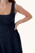 Carica l'immagine nel visualizzatore di Gallery, Asta Dress - Black