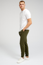 Cargar imagen en el visor de la galería, Pantalones de chándal básicos - verde oscuro