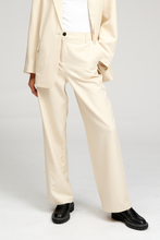 Charger l'image dans la galerie, Pantalon de costume classique - beige