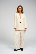 Load image into Gallery viewer, Oversized Blazer - Beige