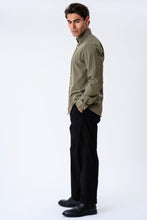 Charger l'image dans la galerie, The Original Premium Performance Shirt - Olive