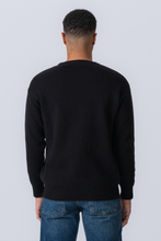Carica l'immagine nel visualizzatore di Gallery, Crewneck Knit Sweater - Black