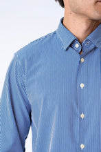 Carica l'immagine nel visualizzatore di Gallery, The Original Premium Performance Shirt - White/Navy