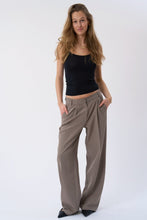 Carica l'immagine nel visualizzatore di Gallery, Mila Wide Pants - Taupe