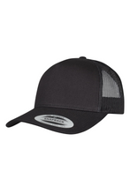 Carica l'immagine nel visualizzatore di Gallery, Retro Trucker Cap - Black