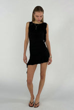 Carregar imagem no visualizador da galeria, Valentina Dress - Black