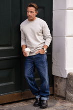 Cargar imagen en el visor de la galería, Essential Crewneck - Grey Melange