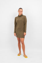 Charger l'image dans la galerie, Robe en tricot Sara - vert foncé