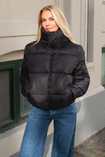 Load image into Gallery viewer, Short Puffer Jacket - Black
