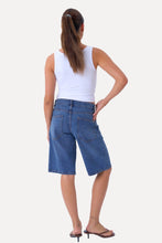 Carica l'immagine nel visualizzatore di Gallery, Denim Shorts - Medium blue