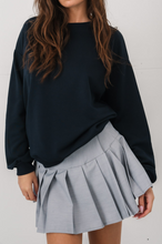 Load image into Gallery viewer, Haliey Basic Crewneck - Navy blue