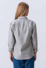 Carica l'immagine nel visualizzatore di Gallery, Boyfriend Oxford Shirt - Grey