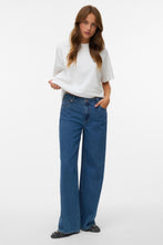 Load image into Gallery viewer, Remy Wide Jeans - Medium Blue Denim