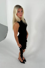 Carregar imagem no visualizador da galeria, Valentina Dress - Black