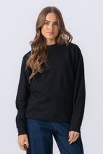 Load image into Gallery viewer, Basic Crewneck - Black (women)