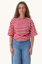 Carica l'immagine nel visualizzatore di Gallery, Pataya T-shirt - Red/White
