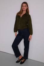 Cargar imagen en el visor de la galería, Selma Knit Zipper - Khaki