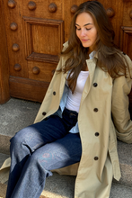 Load image into Gallery viewer, Linea trenchcoat - Beige
