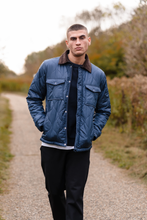 Charger l'image dans la galerie, Quilted Jacket - Navy