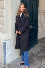 Load image into Gallery viewer, Linea trenchcoat - Sort