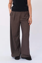 Charger l'image dans la galerie, Paloma Pinstripe Pants - Tobacco