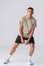 Carica l'immagine nel visualizzatore di Gallery, T -shirt da allenamento - kaki