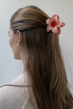 Charger l'image dans la galerie, Flower Hair Clip - Pink/Red