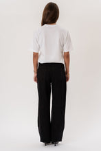 Load image into Gallery viewer, Erica Loose Jeans - Black