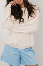 Load image into Gallery viewer, Haliey Basic Crewneck - White
