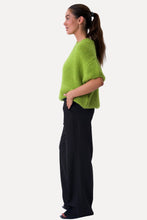 Cargar imagen en el visor de la galería, Chloe Short Sleeved Knit - Green