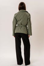 Charger l'image dans la galerie, Sia Short Trenchcoat - Khaki