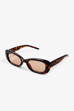 Load image into Gallery viewer, Saga Sunglasses - Leopard