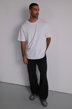 Load image into Gallery viewer, Baggy Jeans - Black