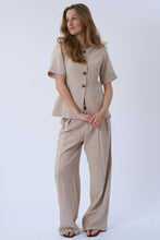 Load image into Gallery viewer, Isolde Blazer - Beige