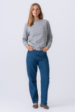 Carica l'immagine nel visualizzatore di Gallery, Essential Crewneck - Grey Melange