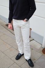Load image into Gallery viewer, Relaxed Fit Jeans - White Denim