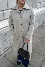Afbeelding in Gallery-weergave laden, Harper Trench Coat - Sand