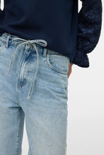 Load image into Gallery viewer, Wien Wide Belt Jeans - Light Blue Denim