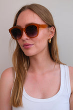 Cargar imagen en el visor de la galería, Maria Sunglasses - Orange
