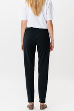 Afbeelding in Gallery-weergave laden, The Original Performance Pants - Navy