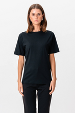 Afbeelding in Gallery-weergave laden, Oversized t -shirt - zwart