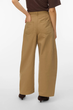 Load image into Gallery viewer, Kaitlin Wide Colored Barrel Jeans - Kelp